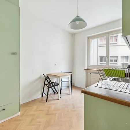 For Explorers 224 * Zürih